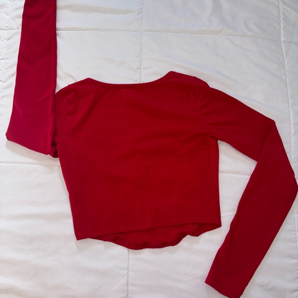 Red long sleeve Hollister top - Picture 2 of 3